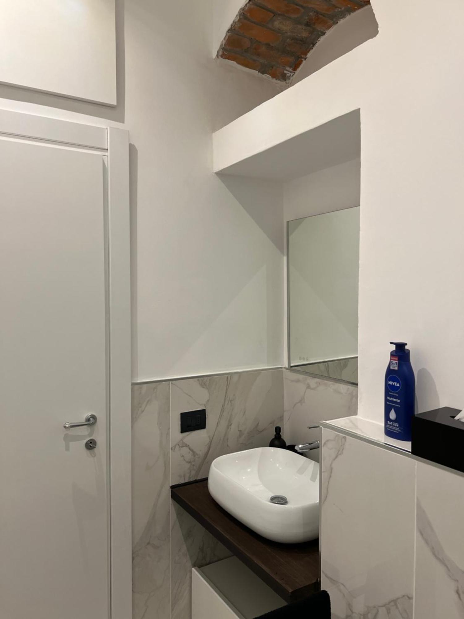 Luxury Apartment Navigli Милано Екстериор снимка