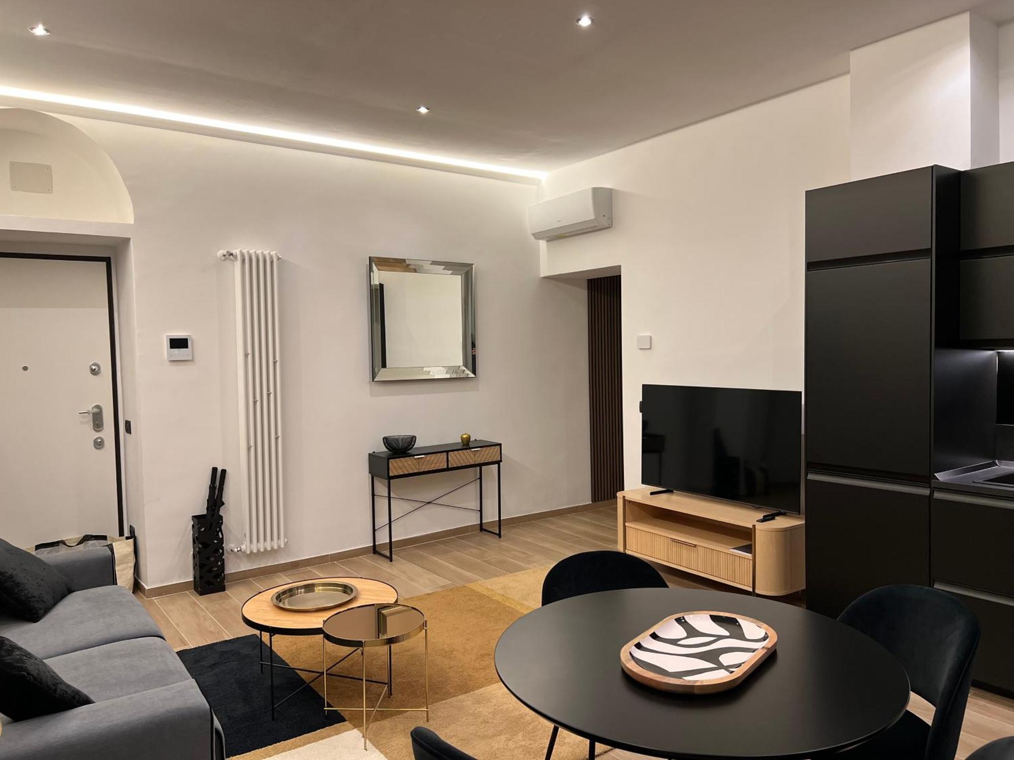 Luxury Apartment Navigli Милано Екстериор снимка